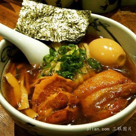 日本麺屋武蔵拉面