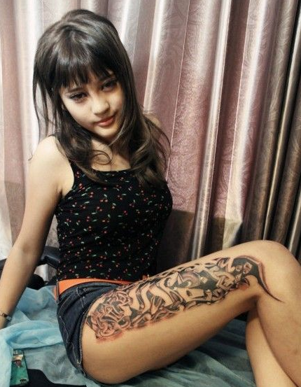 大腿个性复古图腾纹身图案