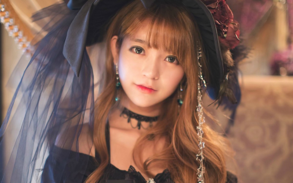 网红美女Yurisa英伦风写真壁纸