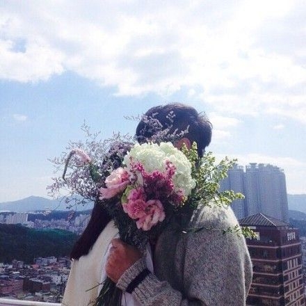 韩系95后时尚一男一女情侣图片