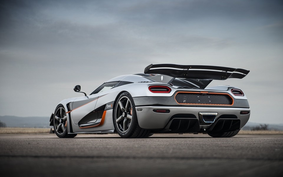 Koenigsegg One-1 2014电脑壁纸