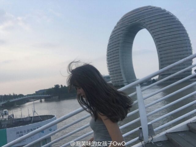网红 泡芙味女孩