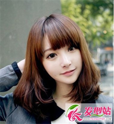 鸡蛋脸女生完美发型示范 打造最时尚鸡蛋脸美女