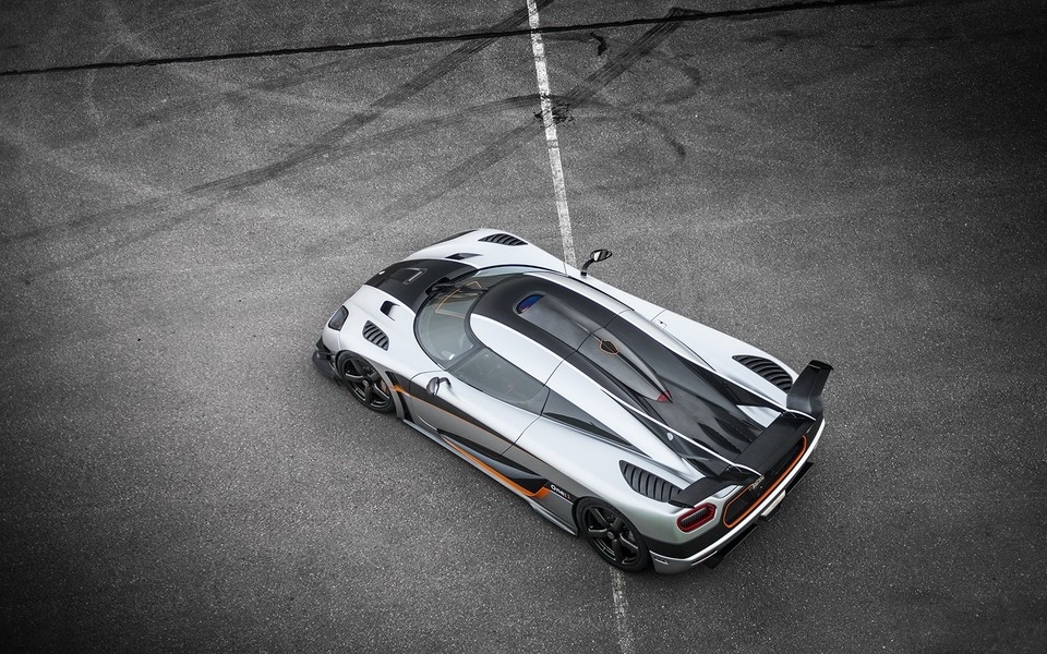 Koenigsegg One-1 2014电脑壁纸