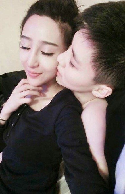 但也总会有一个人的名字让我立刻停下笑容