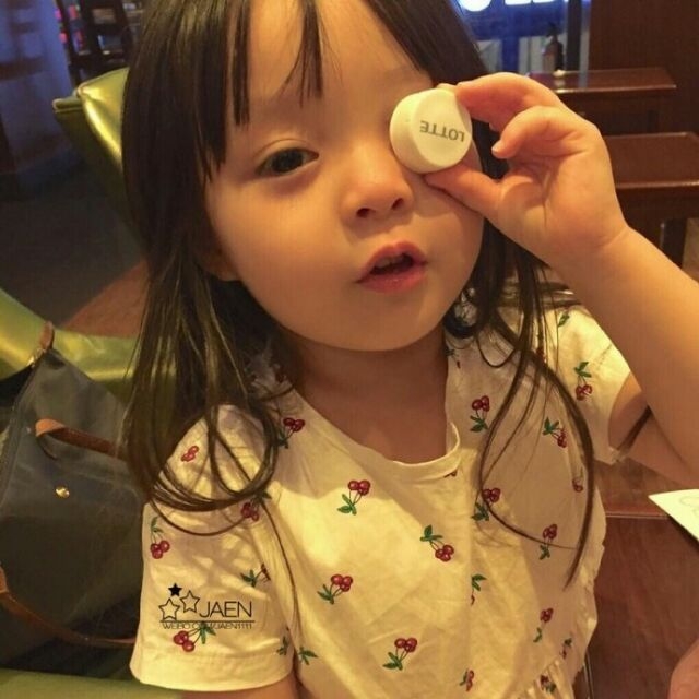 看着你笑，我的心情也会好起来。