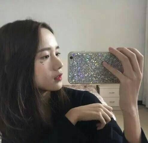 转身离开就走，不会回头，你会很酷