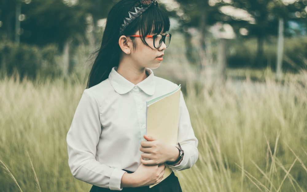 唯美复古风清纯文艺美少女