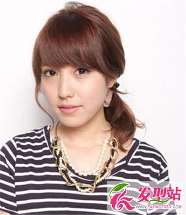 时尚低马尾扎发 最显女生甜美气质