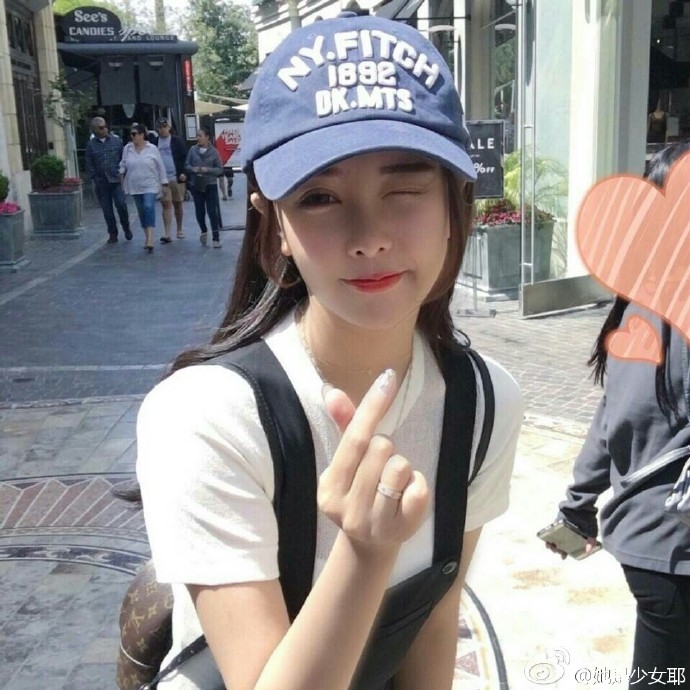 别动不动就付出真心 他给你的糖可能也给过别人
