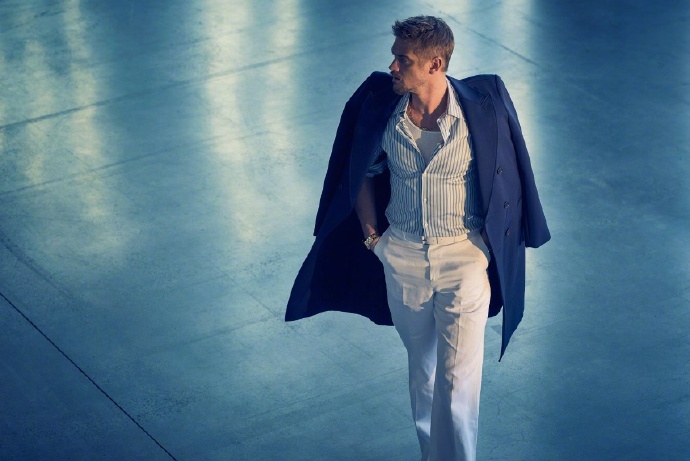 《毒枭》《金刚狼3》男星Boyd Holbroo最新《C》杂志写真释出！
