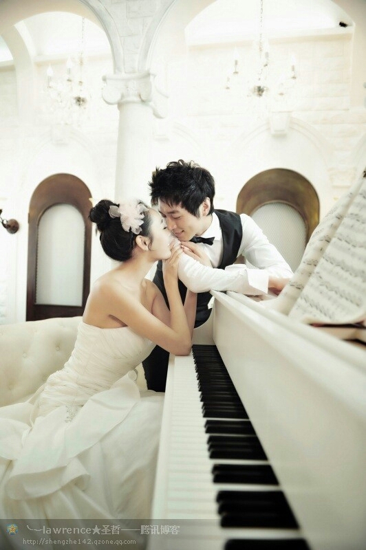 纯美De婚纱 喜欢那个