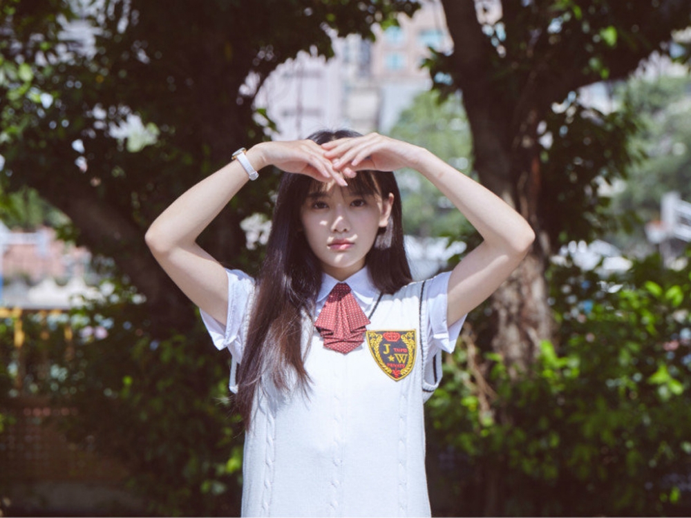 半熟少女电影南笙校服清纯剧照电脑壁纸