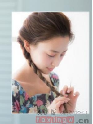 头发少怎么打理简单好看  辫子编发轻松搞定