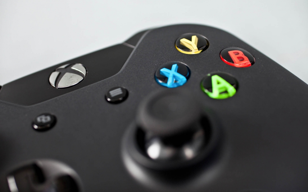 Xbox one 微软游戏机桌面壁纸之最新款