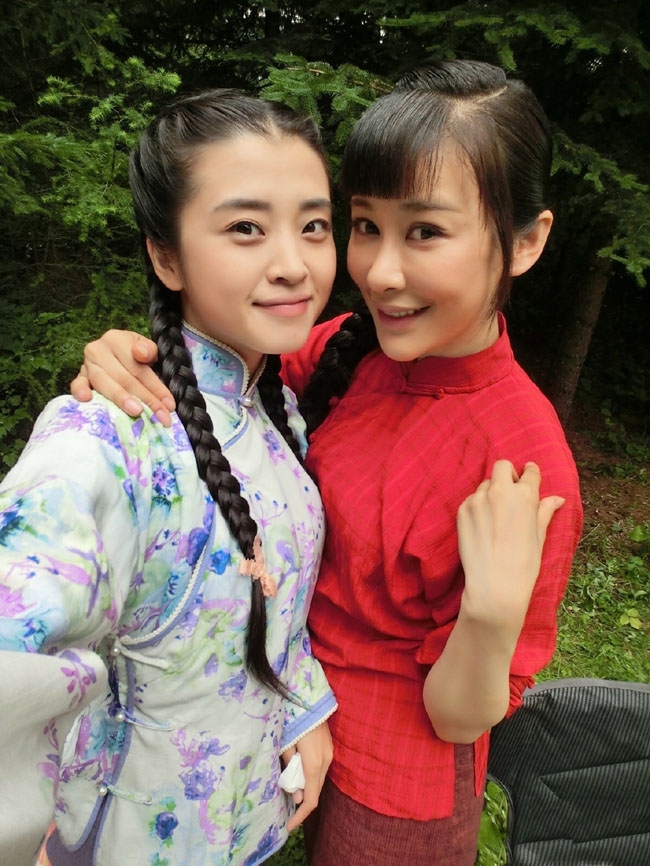 李若嘉剧照仿佛回到旧时代
