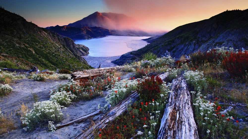 高山湖泊风光美景壁纸