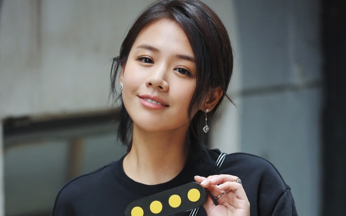 美女明星马思纯清新写真电脑壁纸