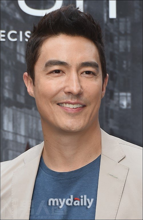 丹尼尔亨利照片