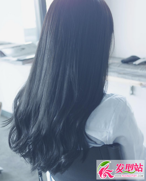女神范卷发发型设计 浪漫长发烫卷发2017