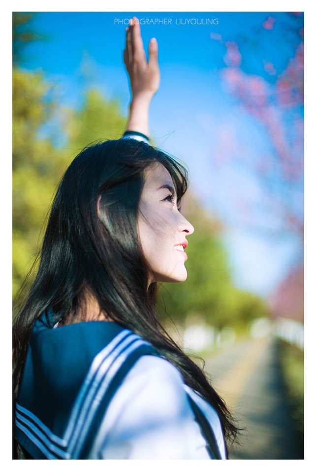 日系唯美小新清校服女生高清手机壁纸下载