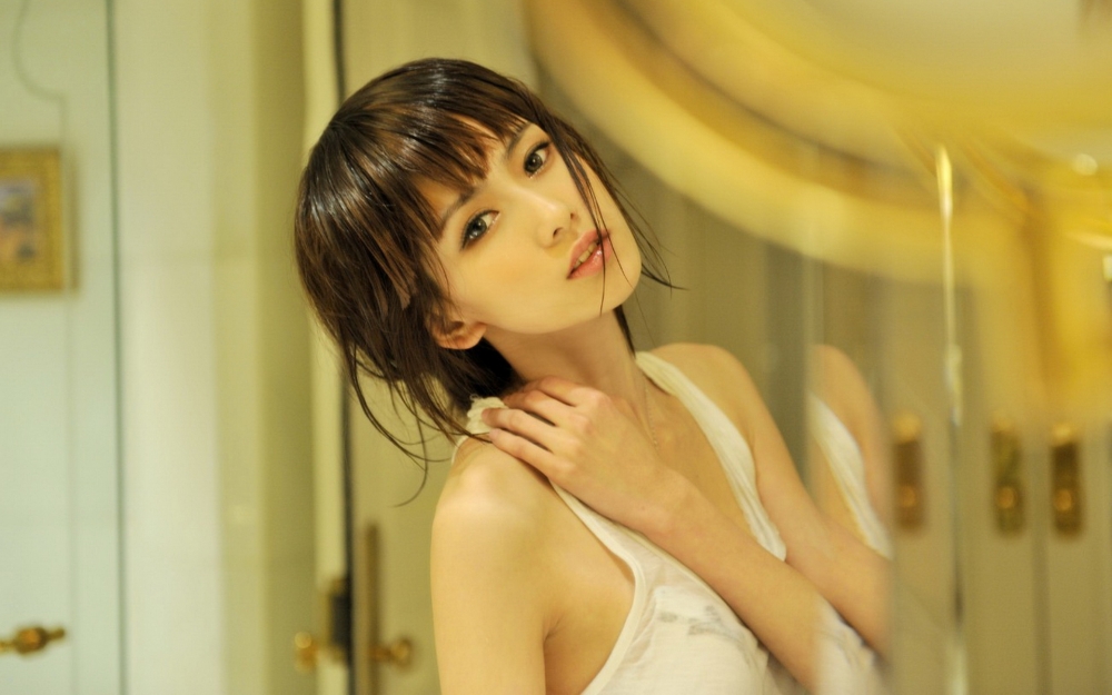 宅男女神气质美女唯美高清养眼写真桌面壁纸下载