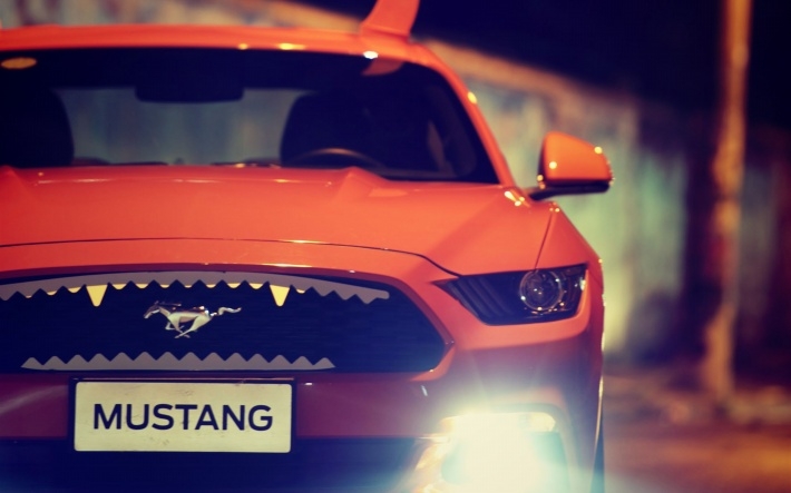 万圣节跑车野马Mustang壁纸