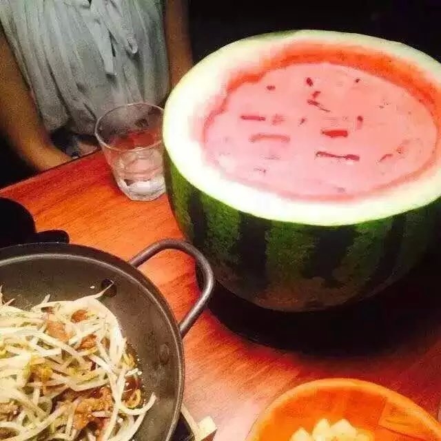 行星饭；韩国很火的西瓜烧酒 会喝醉