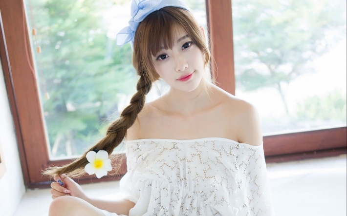 甜美性感美腿美女电脑宽屏壁纸