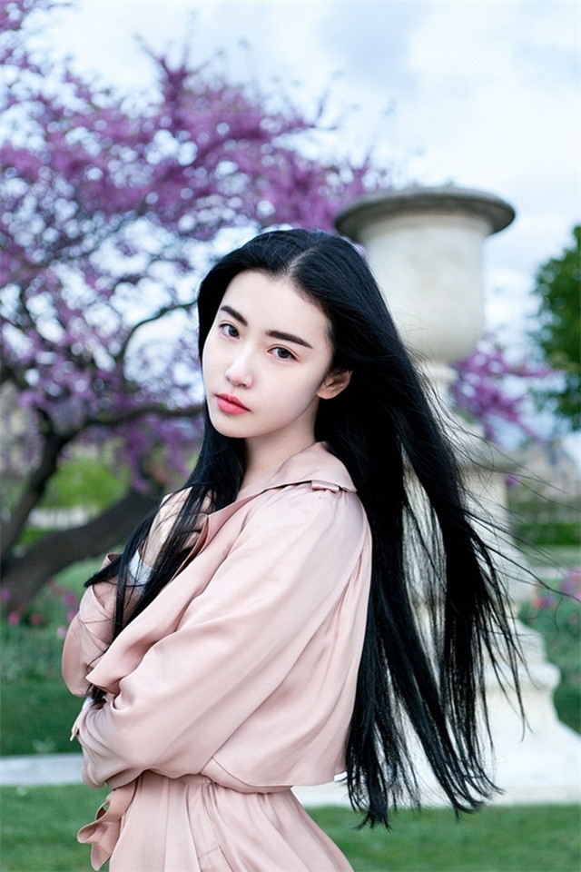 清纯美女张辛苑巴黎写真气质迷人手机壁纸