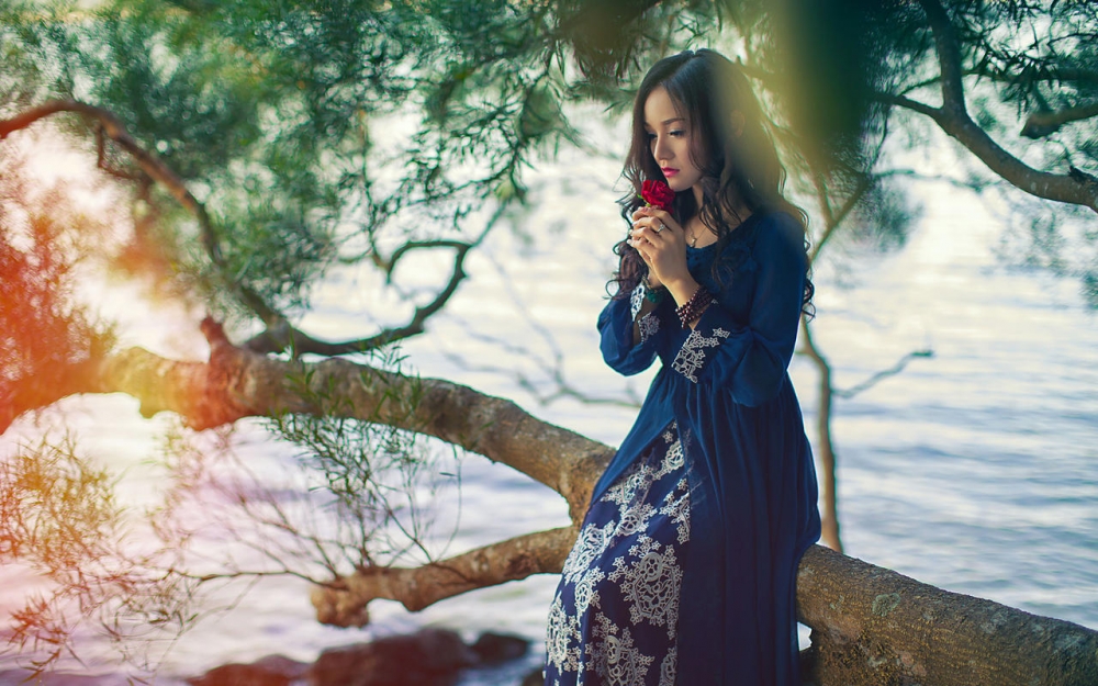 文艺范忧郁美女桌面壁纸