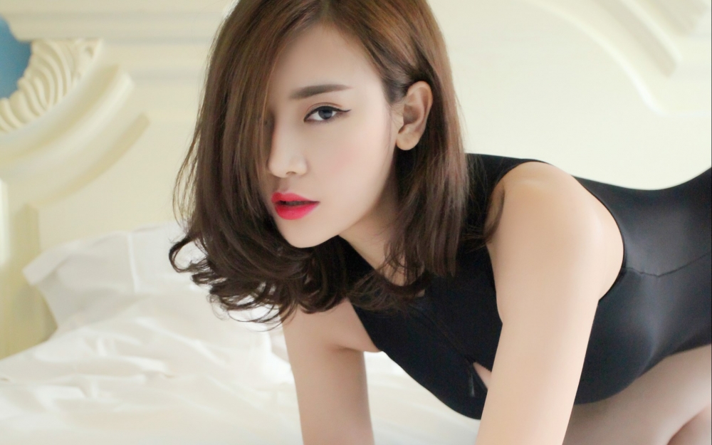 诱惑美女小祸祸管珂桌面壁纸下载4