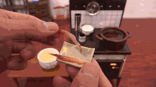 日德脑洞合体！13年研制的迷你微缩美食 逼死吃货！