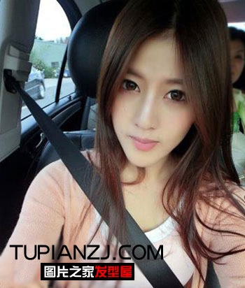 女生直发发型图片 俏皮甜美巧赢男人缘