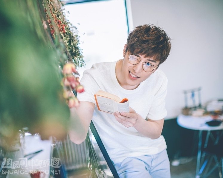 乔任梁的图片