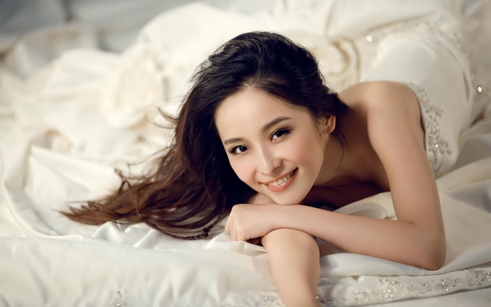 实力偶像新生代谋女郎李曼电脑壁纸