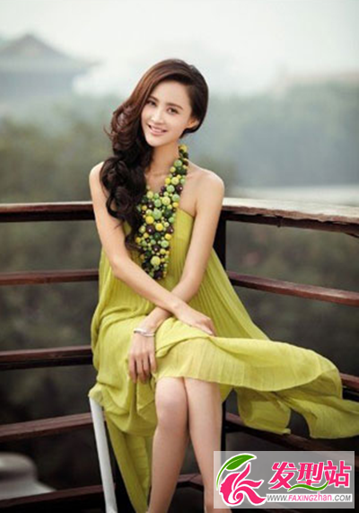 长发女生如何摆弄出漂亮好看的发型