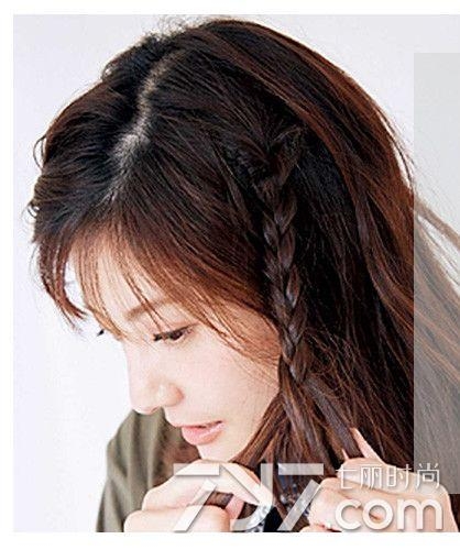 刘海麻花辫的编法图解 简直是美得不要不要的