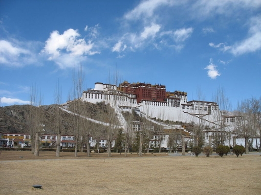 蓝天白云令你心旷神怡分西藏美景