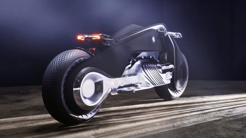 BMW Vision Next100概念摩托桌面壁纸