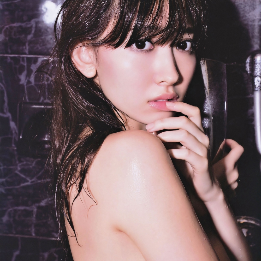 小嶋阳菜性感半裸大尺度写真ipad 4壁纸下载