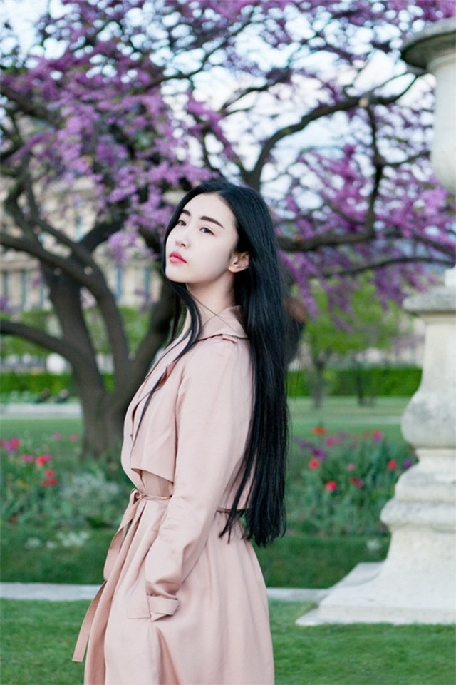 清纯美女张辛苑巴黎写真气质迷人手机壁纸