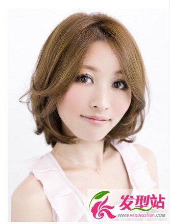 流行韩式女生短发发型 时尚职场短发潮流发色