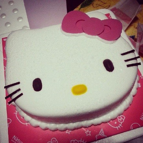 卡哇伊hello kitty造型蛋糕唯美图片