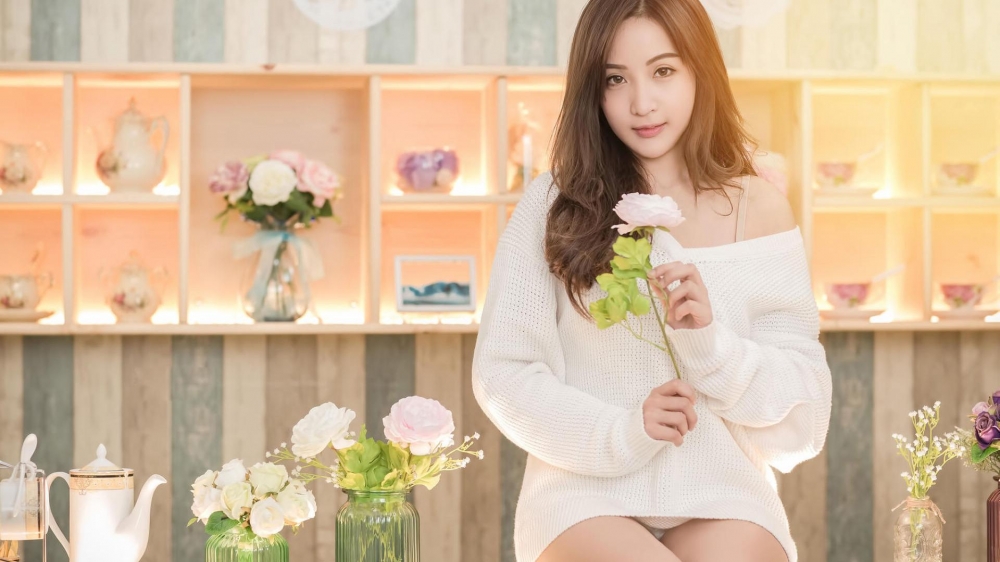性感诱惑清纯美女高清桌面壁纸