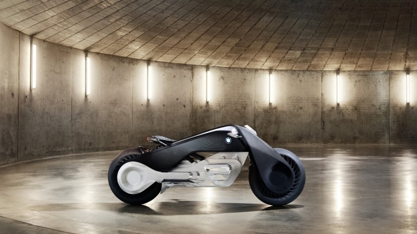 BMW Vision Next100概念摩托桌面壁纸