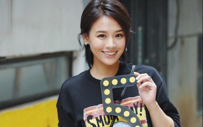 美女明星马思纯清新写真电脑壁纸