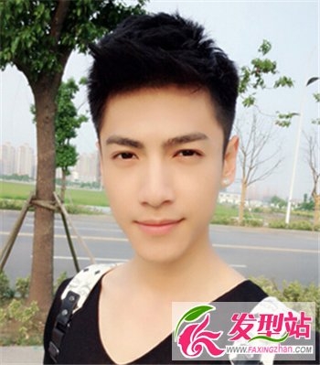 男生飞机头发型图片 显高又展现着阳光与帅气