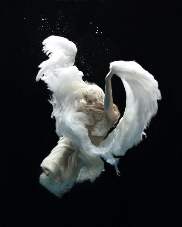 水中的美