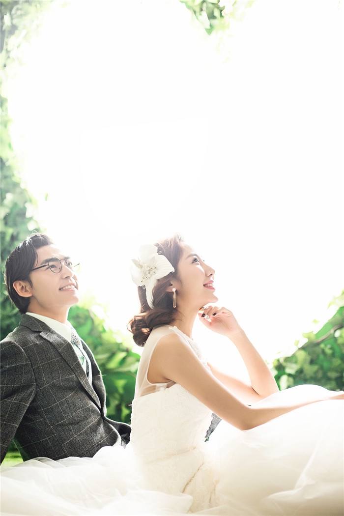 绿意浓浓 婚纱照